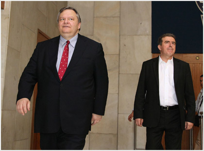 Κόντρα στο ΠΑΣΟΚ για “κουτσουλιές”