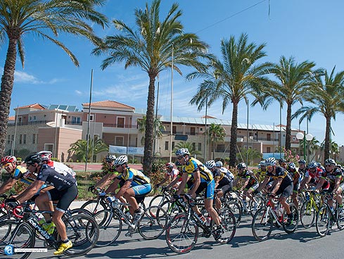 Δημοσιογράφοι με… ορθοπεταλιές