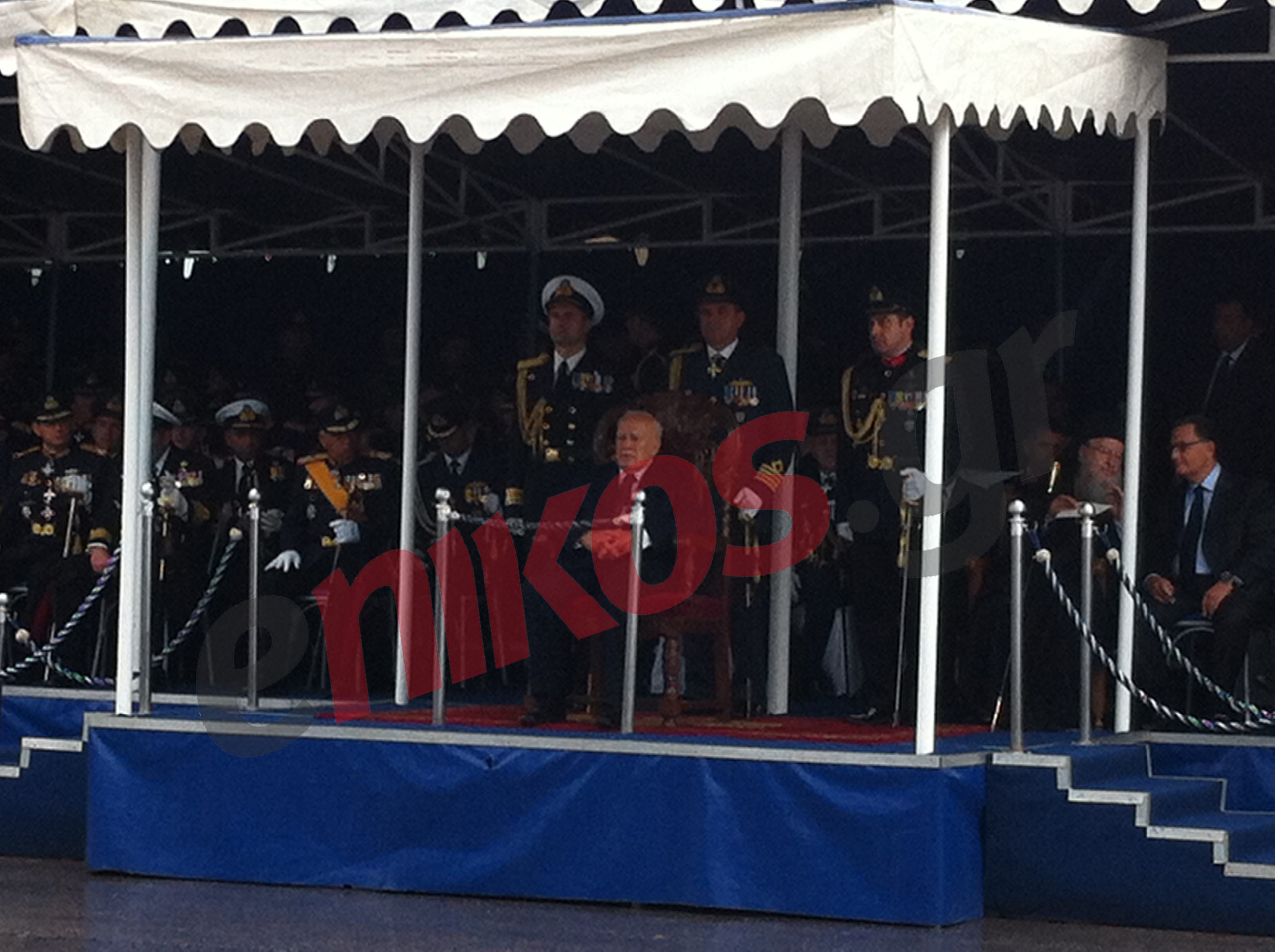 Φωτο- Το παρασκήνιο της παρέλασης