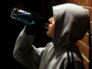 Έρευνα:Πίνουν αλκοόλ από τα 15