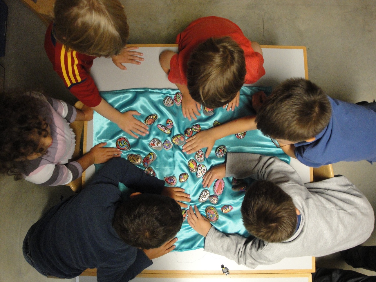 Νηπιαγωγείο στη Ζυρίχη μαζεύει χρήματα για την Ελλάδα!