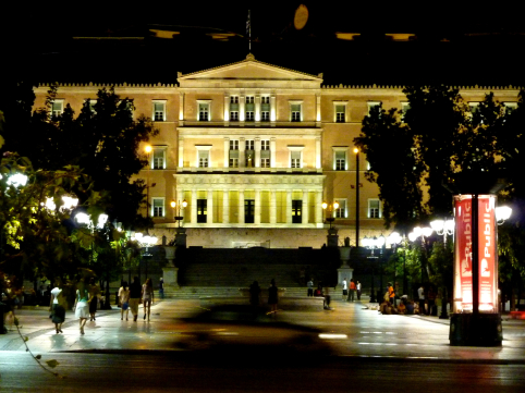 Άνοιξαν οι δρόμοι στο Σύνταγμα