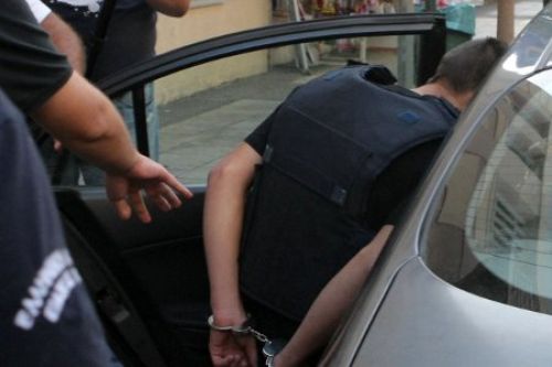 Συνελήφθη και δεύτερος