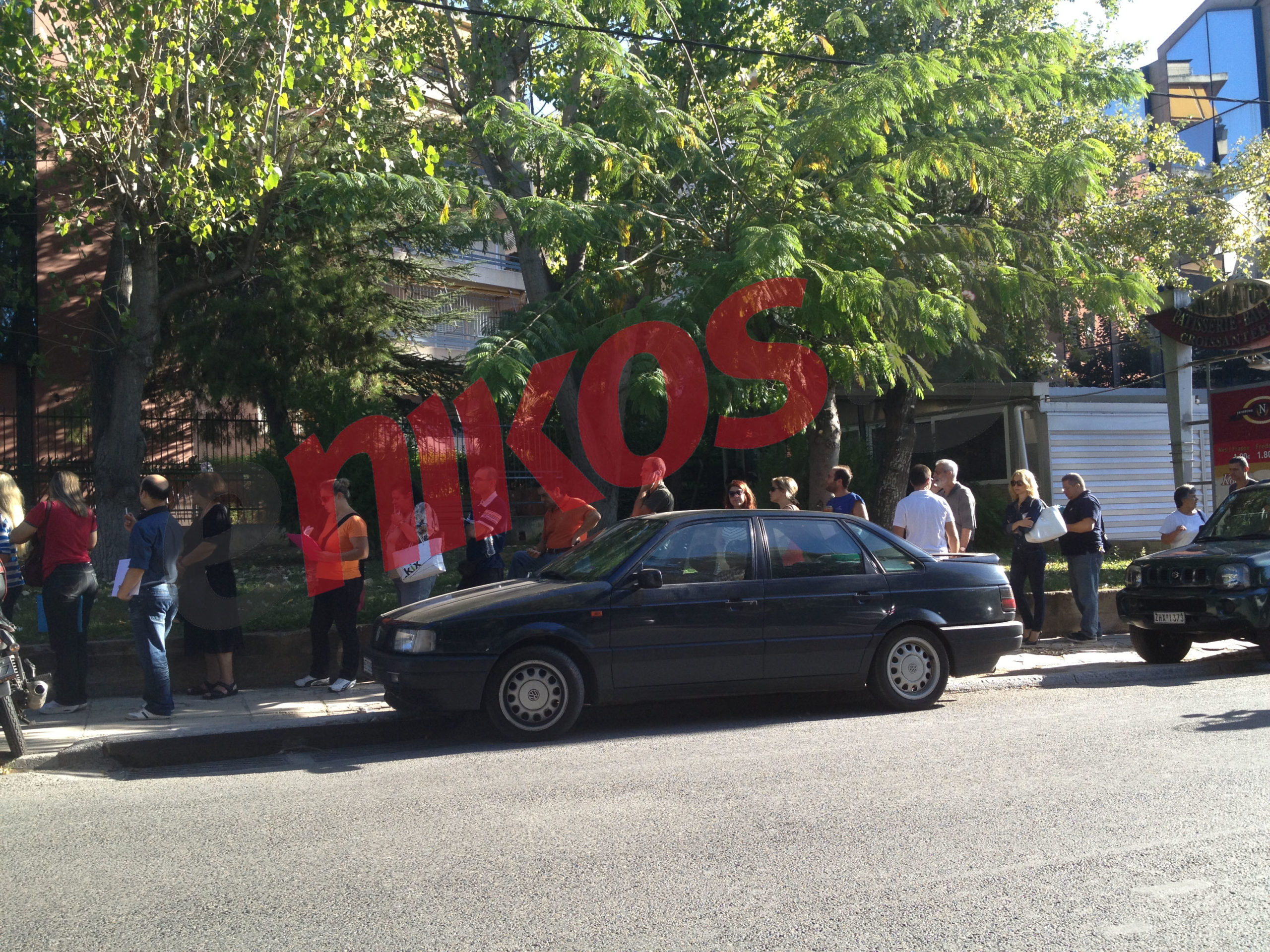 Τώρα -ΦΩΤΟ.Απίστευτη ουρά στη ΔΟΥ Αμαρουσίου