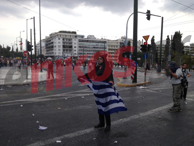 Ο Πόντιος στο Σύνταγμα