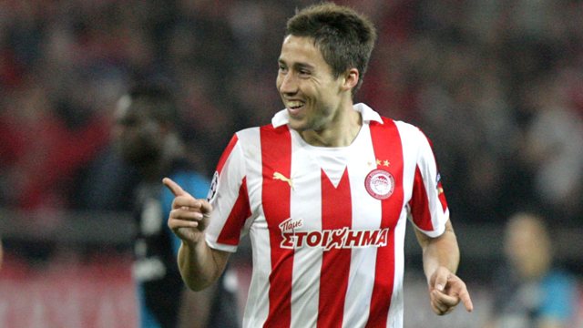 Πλήγμα με Φουστέρ στον Θρύλο