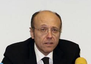 Ένας ψυχίατρος στο γραφείο του Σαμαρά