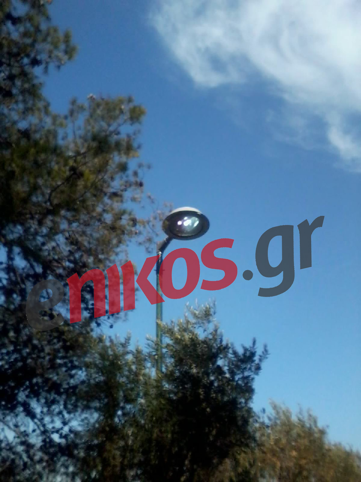 Αναμμένες οι λάμπες και στο Λυκαβηττό