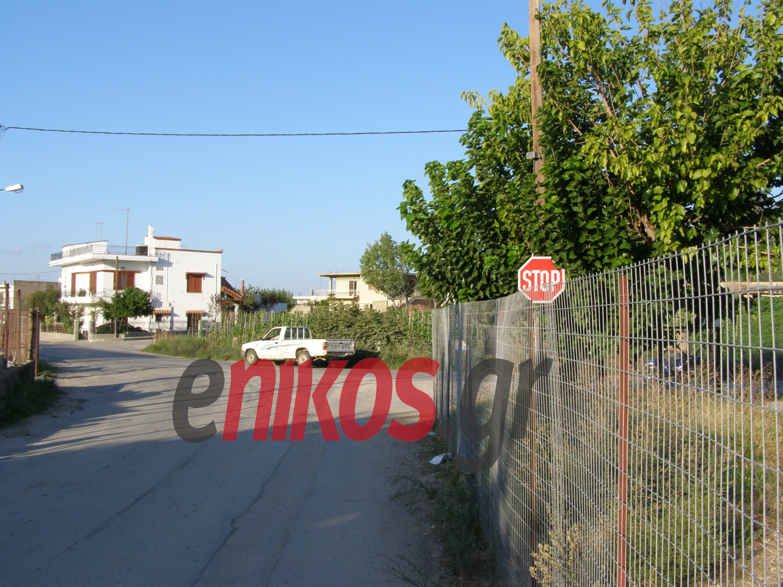 Έβαλαν το STOP σε οικόπεδο!