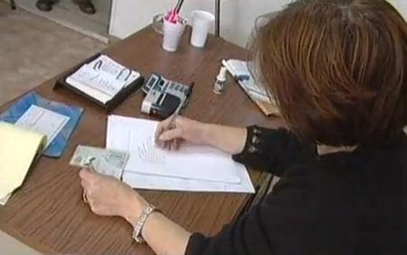 Η τρόικα ζήτησε λίστες και ονόματα