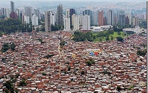 Πόλεμος στις φαβέλες