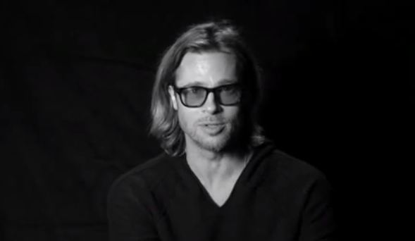 Που έδωσε 100,000 δολάρια ο Pitt;