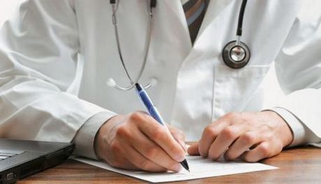 8 χρόνια φυλάκισης σε οφθαλμίατρο