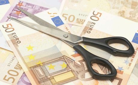 Πλαφόν σε μισθούς διοικητών