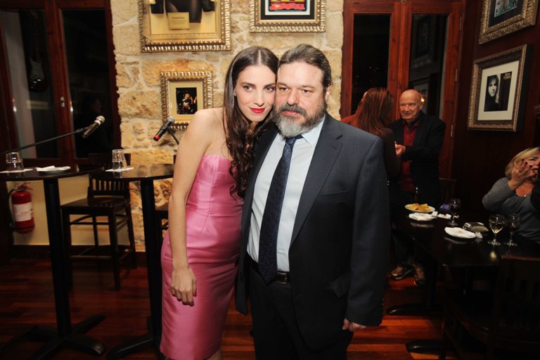 Μανούλα έγινε η Φ. Δάρρα