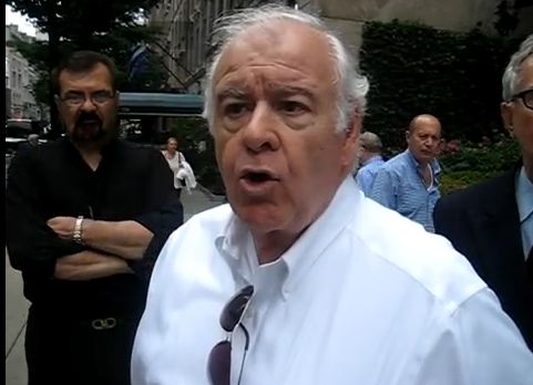 Ο Λαμπράκης των 600 δισ. σε βίντεο με τον Καρυώτη