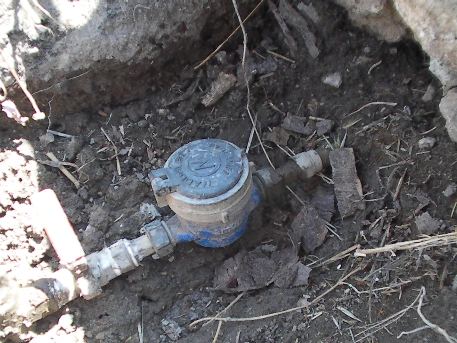 Τα έκρυβαν σε ρολόγια ύδρευσης