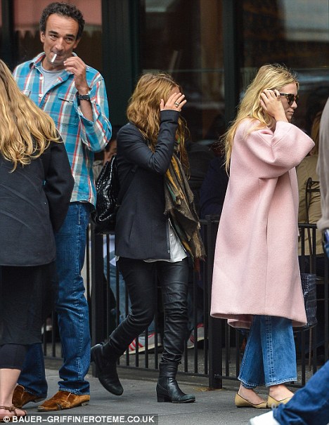 Τους χωρίζουν 20 χρόνια