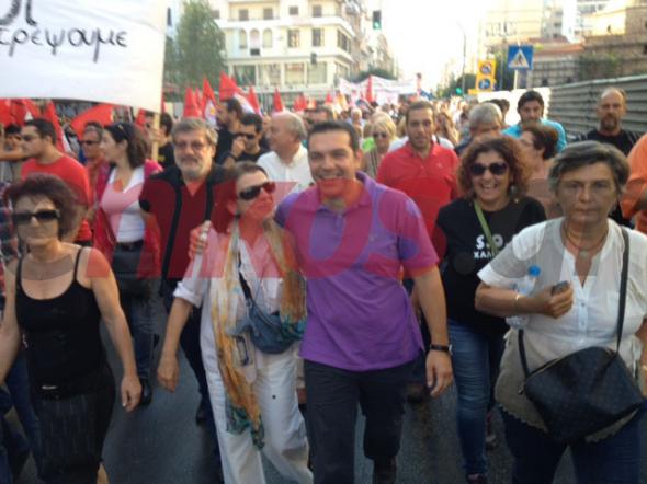 Ο Τσίπρας στην πορεία ΓΣΕΕ-ΑΔΕΔΥ