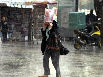 Συννεφιά και βροχή