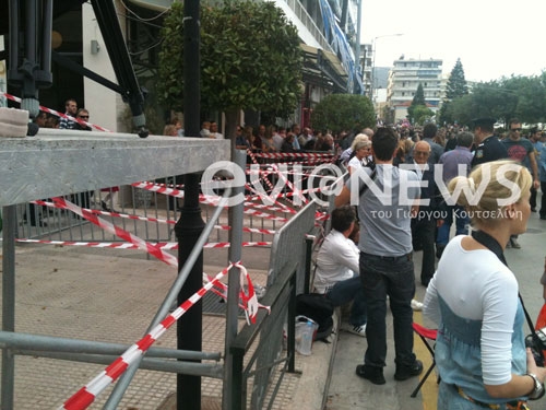 Χαλκίδα: Η αστυνομία φυγάδευσε τους επισήμους