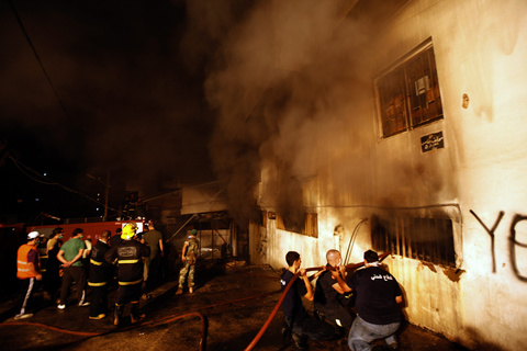 Πυρκαγιά σε αποθήκη