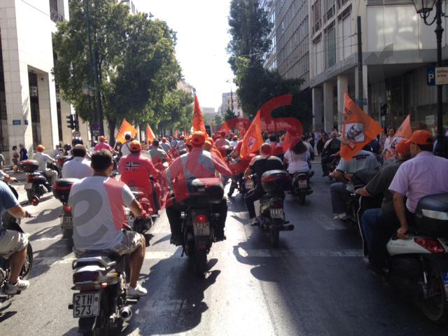 Τώρα-Εικόνες από την πορεία της ΠΟΕ-ΟΤΑ