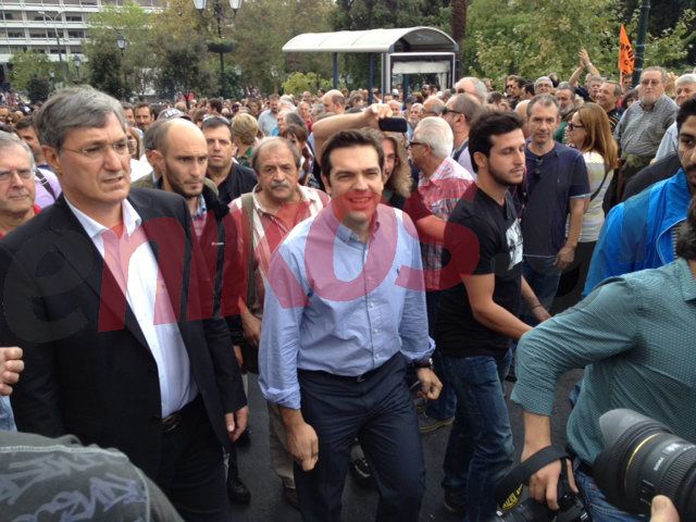 Τώρα-Ο Τσίπρας στο Σύνταγμα