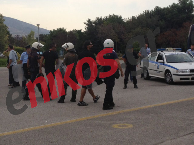 ΚΚΕ: Να αφεθούν ελεύθεροι όλοι