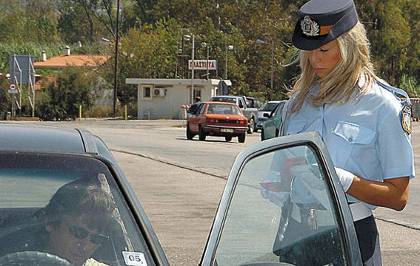 Πόρισμα για κλήσεις και πρόστιμα