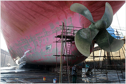 Απλήρωτοι έξι μήνες