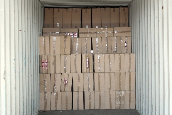 Ένα κοντέινερ με λαθραία τσιγάρα