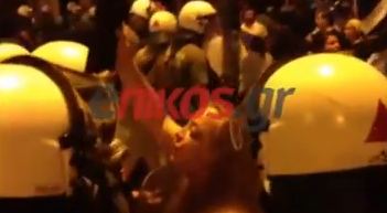 Τώρα-Βίντεο:Φωνές κατά των ”βλάσφημων”