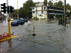 Πλημμύρισαν δρόμοι στη Δράμα