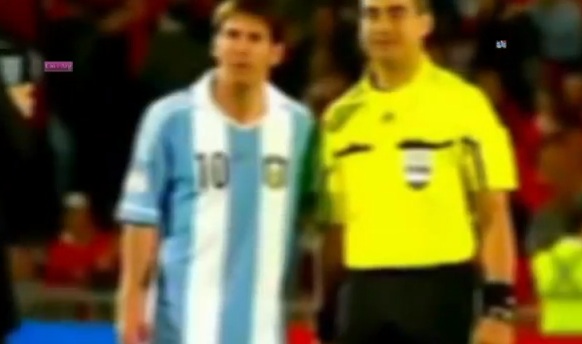 Επόπτης έβγαλε φωτο με τον Μέσι