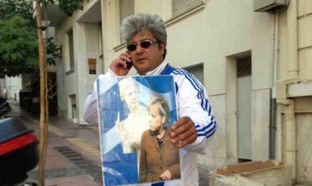 Ντύθηκε… Ελληνας