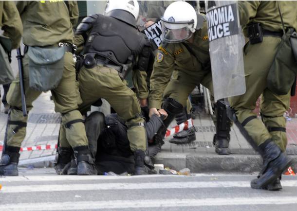 Περισσότερες από 50 προσαγωγές