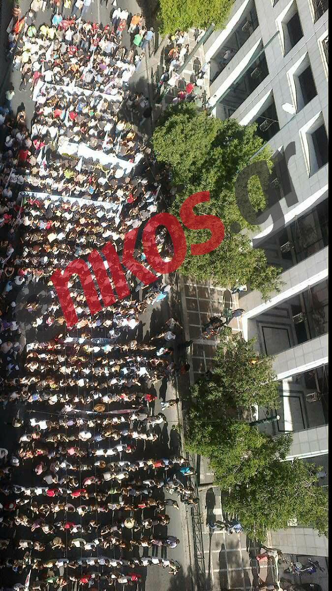 Τώρα-Εντυπωσιακή εικόνα από την πορεία