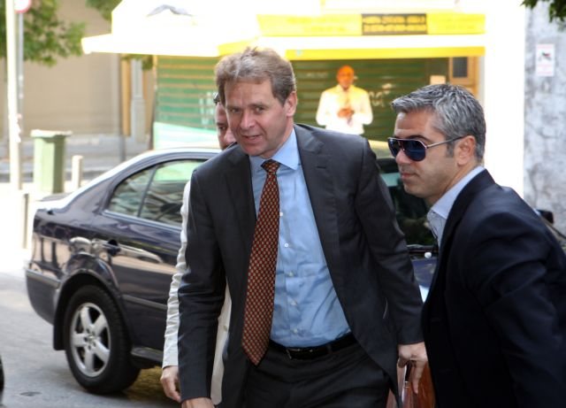 Ο Πολ φοβάται…