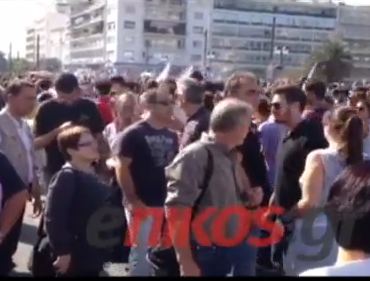 Βίντεο-Η Παπαρήγα στο Σύνταγμα