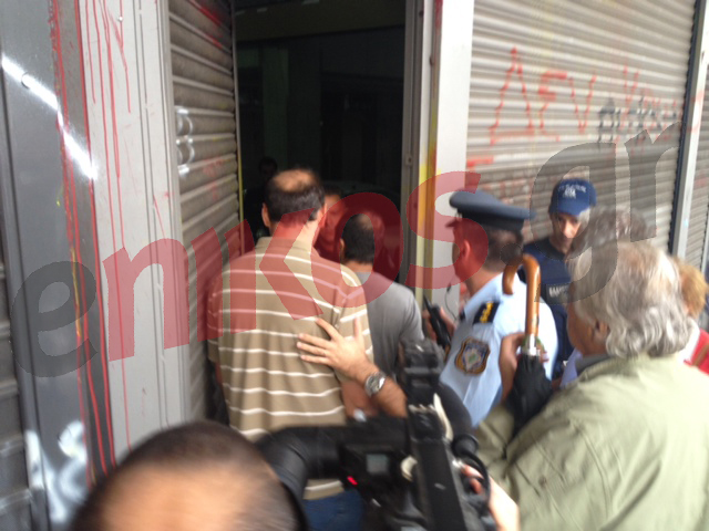 Tώρα – ΦΩΤΟ: Επιτροπή μπαίνει στο Υπουργείο Εργασίας