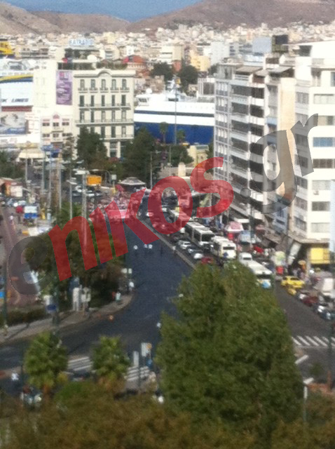 Τώρα – ΦΩΤΟ: Ξεκίνησε η πορεία στον Πειραιά