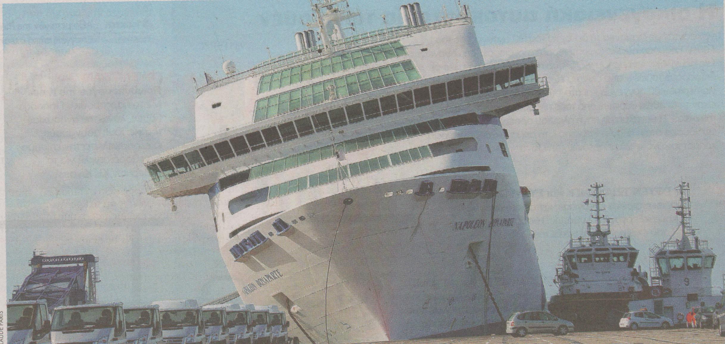 Έγειρε το κρουαζιερόπλοιο