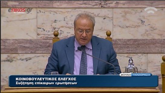 “Στολίζει” όσους αμφισβητούν το ΠΑΣΟΚ