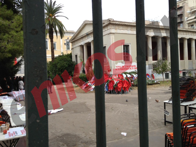 Τώρα-Κλειστές οι πύλες του Πολυτεχνείου