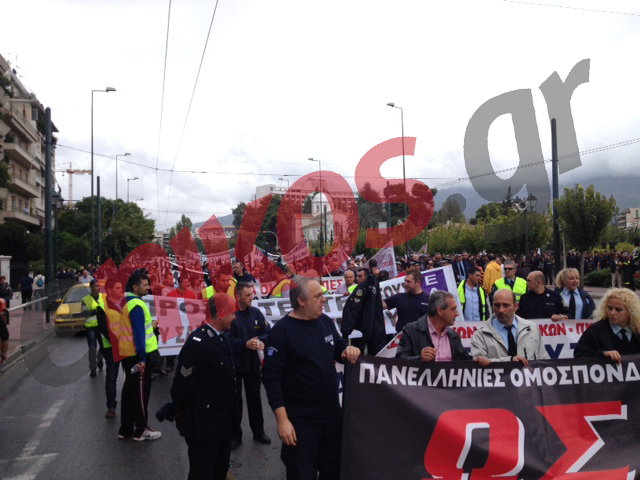 Τώρα-Εικόνες από την πορεία