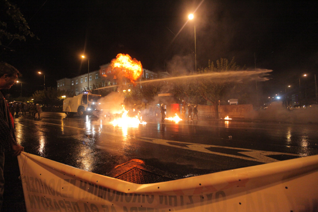 Η ΕΛ.ΑΣ. για τα υδροβόλα