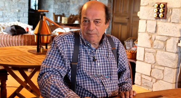 “Ουζερί Τσιτσάνης” στην ΕΡΤ;