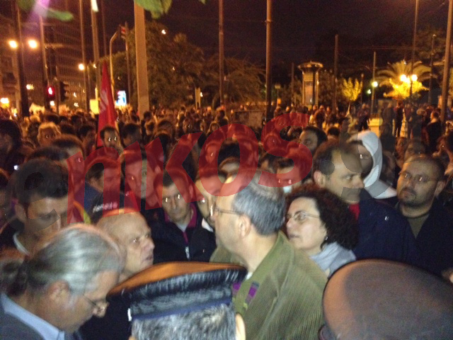 Τώρα-Ο Στρατούλης διαπραγματεύεται με την αστυνομία