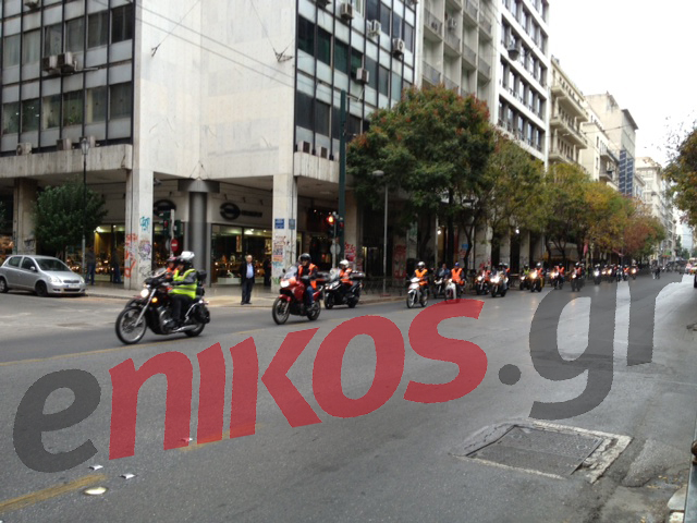 Τώρα-Μοτοπορεία προς το Πολυτεχνείο